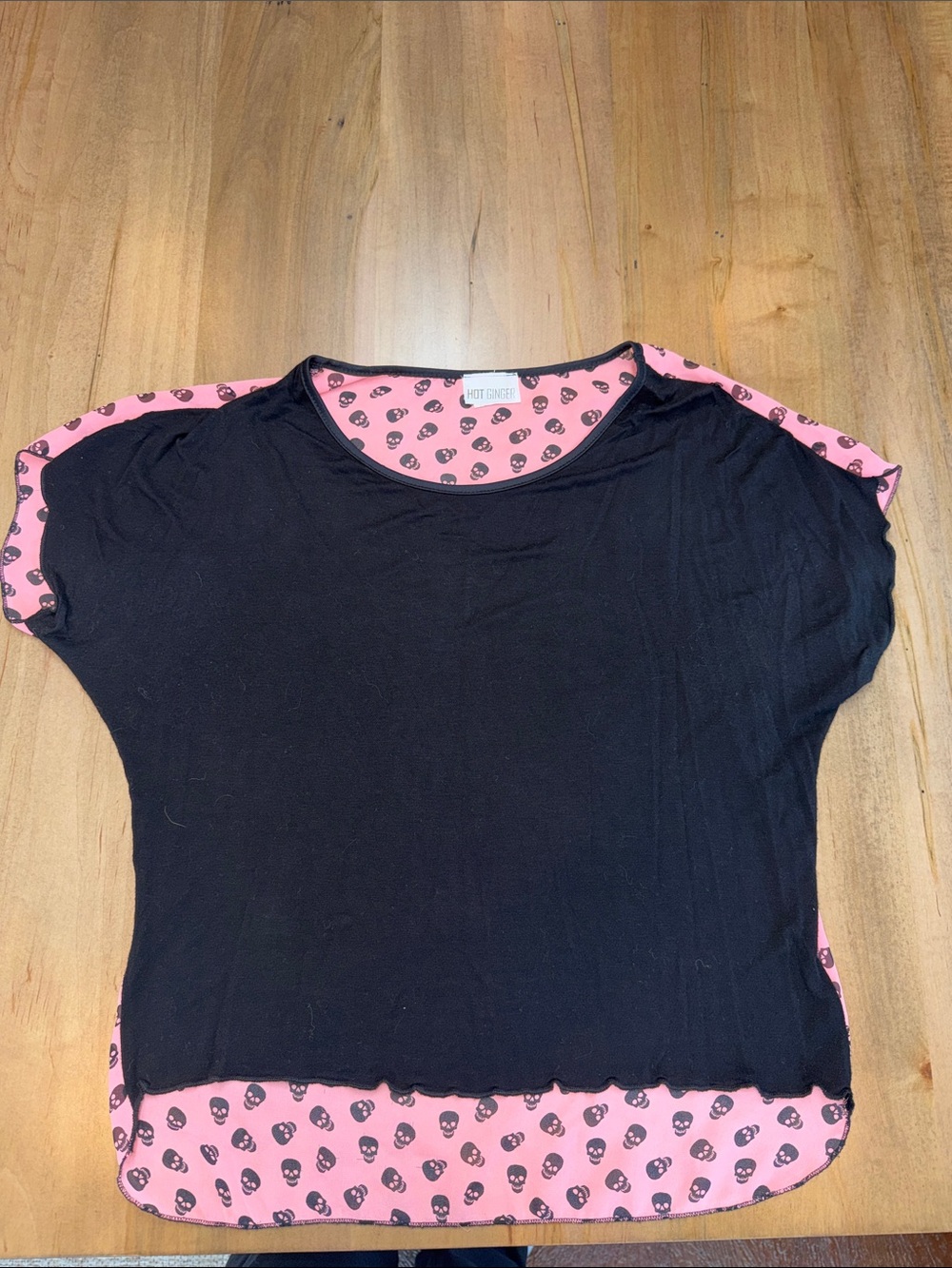 Girls' Black Short Sleeve Top with Pink Skull Hem